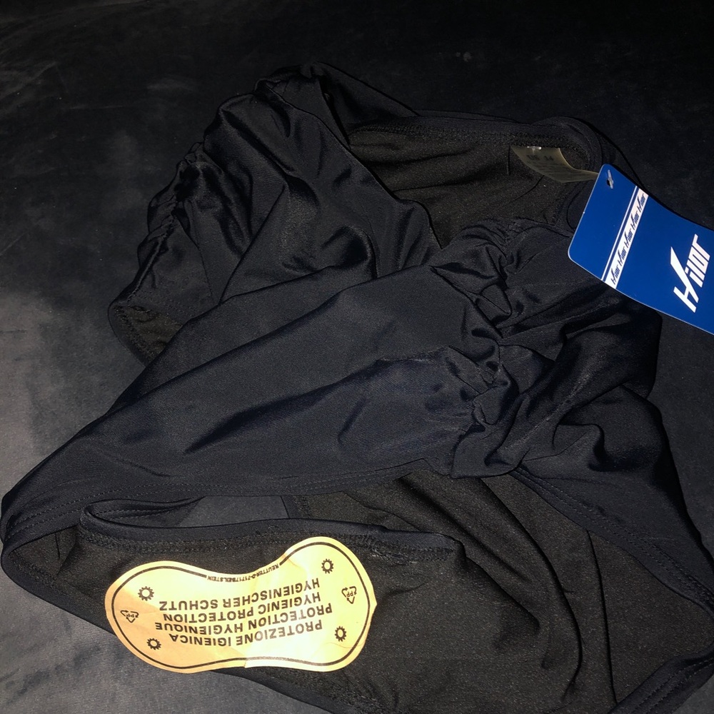 Hilor Ruched Bottom - Picture 4 of 4